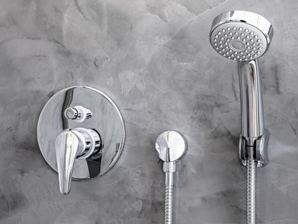 Torneiras, Duchas e Acessórios Hidráulicos: Renovando Seus Espaços com Estilo!