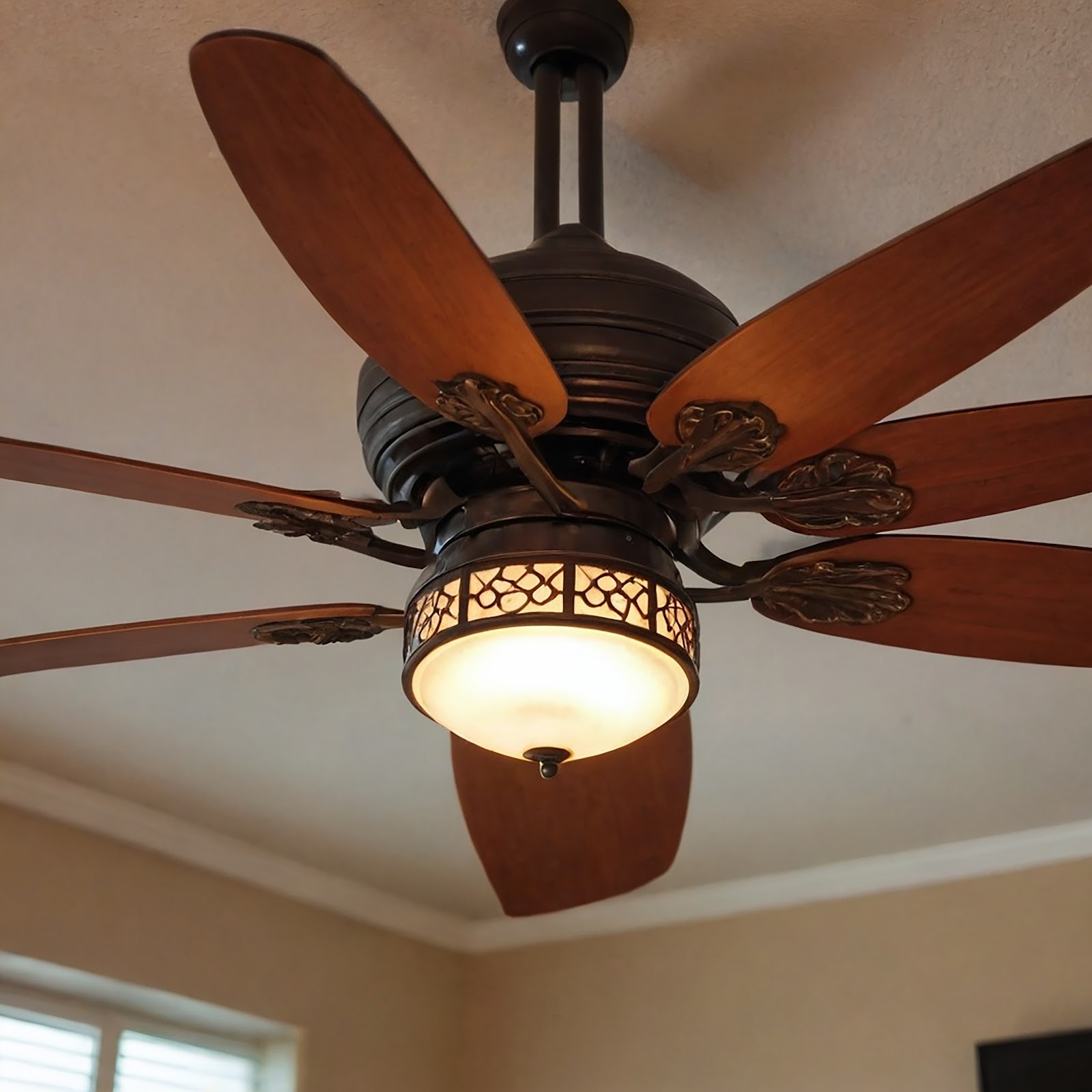 Ventiladores de Teto: Controle e Peças de Reposição