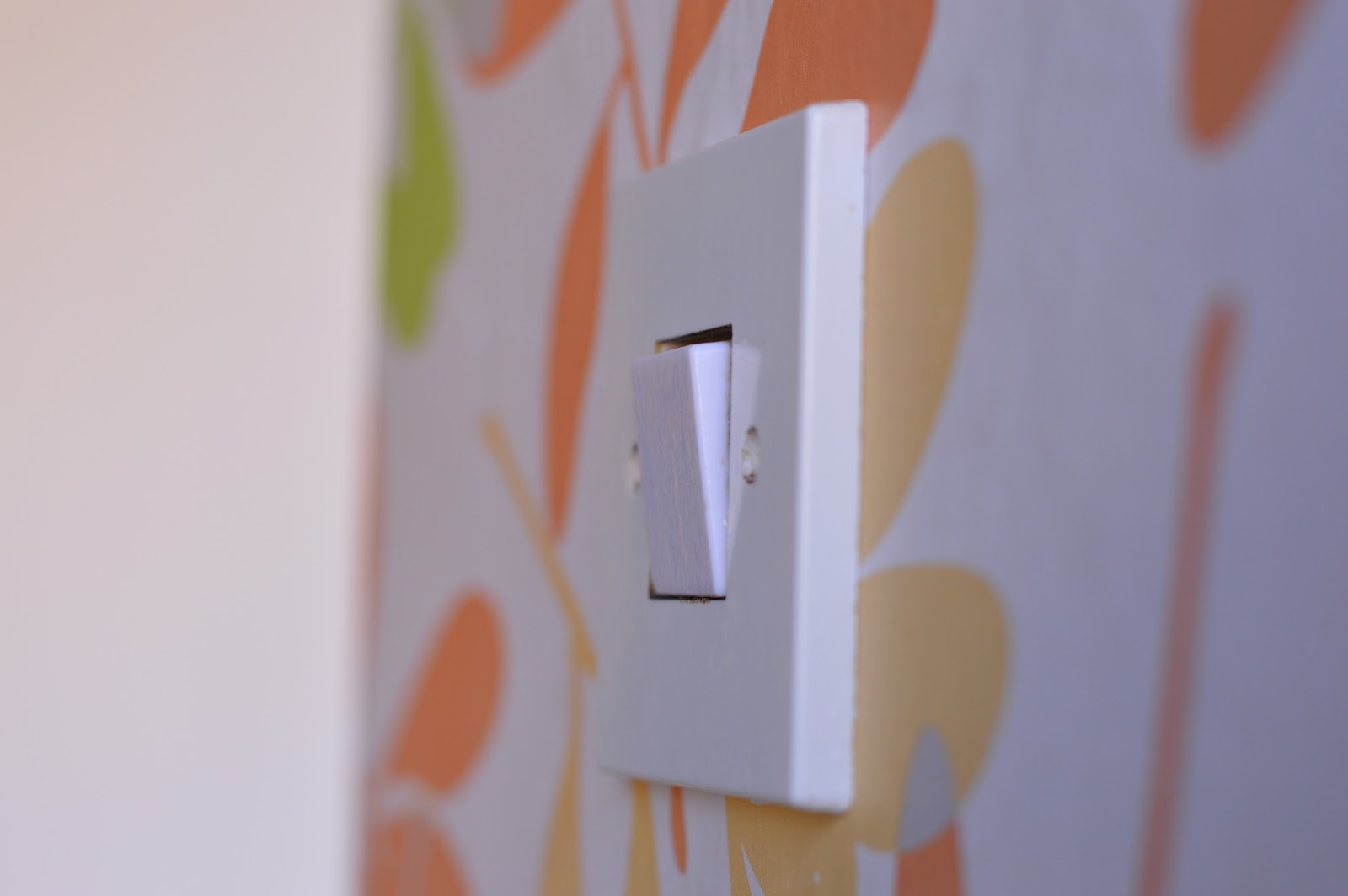 Tomadas e Interruptores: Eficiência em Instalações Elétricas